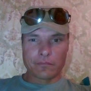 Aleksey Gadyukov, 44, Новобурейский