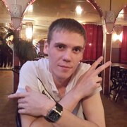 ЮРИЙ, 36, Фролово