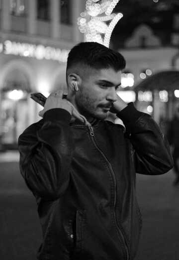 Yaser (@yaser181) — my photo № 1