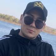 Андрей, 25, Магадан