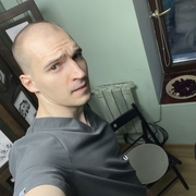 Максим, 31, Москва