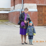 Лена, 54, Александровск