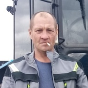 Роман, 45, Калининск