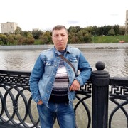 Владимир, 46, Куровское