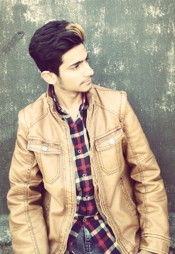 Моя фотография - Ali Abdullah, 22 из Лахор (@aliabdullah2)