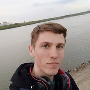 Константин Кустов, 25, Хвойная