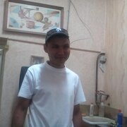 Валера, 42, Байкальск