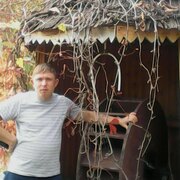 Олег, 38, Урень