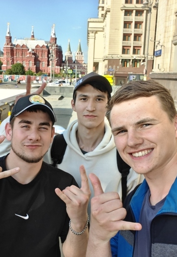 Viktor (@viktor285013) — my photo № 4