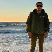 Евгений, 25, Полярный