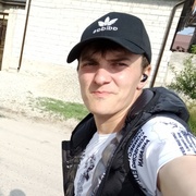 Андрей, 20, Нарткала
