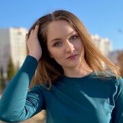 Alina Komarova 31 Mirnyj