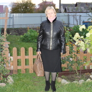 елена, 63, Рудня