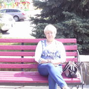 Галина, 67, Амурск