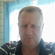 Олег, 50, Архангельское