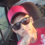 Deni, 22, Учалы