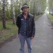 Александр, 40, Карпинск