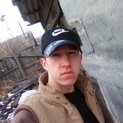 Юрий, 22, Чегдомын