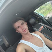 Олег, 20, Михайловка (Приморский край)