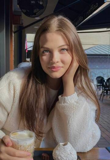 Моя фотография - вика, 19 из Пермь (@sogdi-di)
