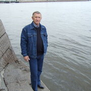 Владимир Михайлович Б, 75, Гагарин