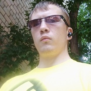 Максим, 29, Москва