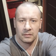 Олег, 42, Владимир