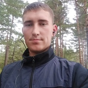 Максим, 24, Яя