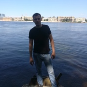 Максим, 31, Кировск