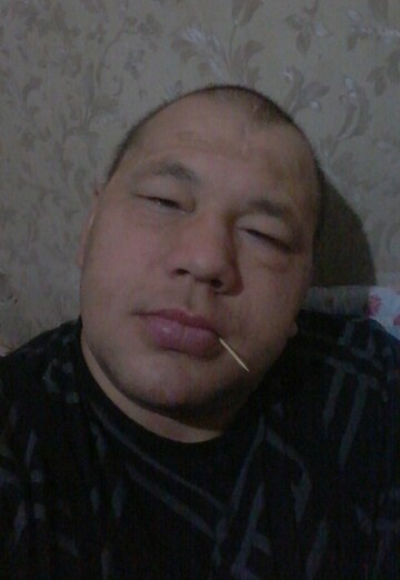Моя фотография - Александр Жданов, 43 из Боралдай (@aleksandrjdanov10)