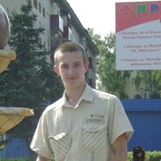 Иван, 32, Рошаль
