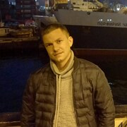 Кирил, 33, Артем