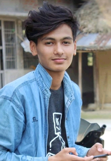 Моя фотография - AXOM GORKHALI YT, 24 из Гургаон (@axomgorkhaliyt)