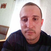 Александр, 27, Угловское