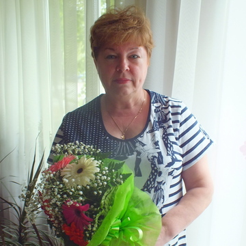 Коврова лена. Малышева(Буянова) Лена 60 лет.