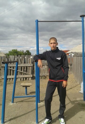 Моя фотография - Ярослав, 25 из Житикара (@yaroslav8403)
