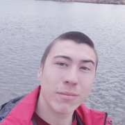 Давид, 26, Кувандык