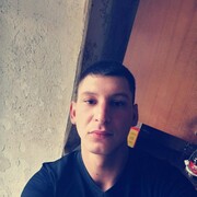 Иван, 31, Печора