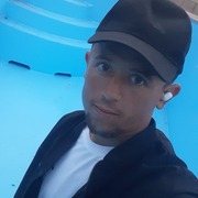 Иззатбек, 27, Лихославль