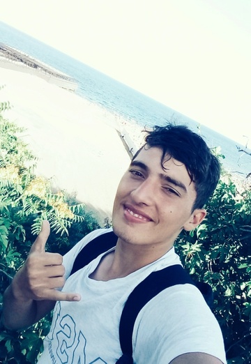 Моя фотография - Emil, 23 из Баку (@emil5801)