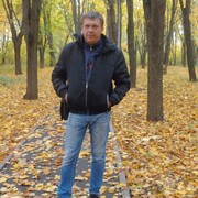 михаил, 41, Новомосковск