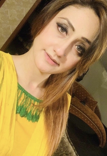 La mia foto - alina malik, 29 di Islamabad (@alinamalik)