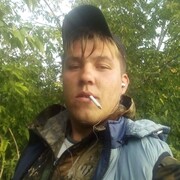 Валера, 29, Каргат