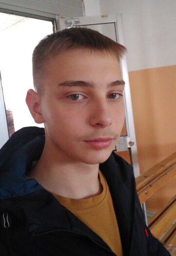 Моя фотография - Дмитрий, 19 из Серов (@dmitriy500089)