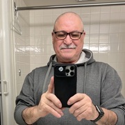 Joseph, 72, Монреаль