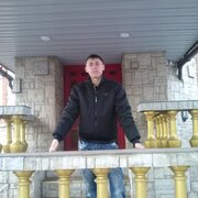 Антон, 31, Чертково